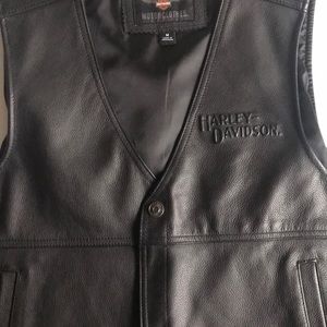 Authentic LIKE NEW Harley Davidson Leather Vest